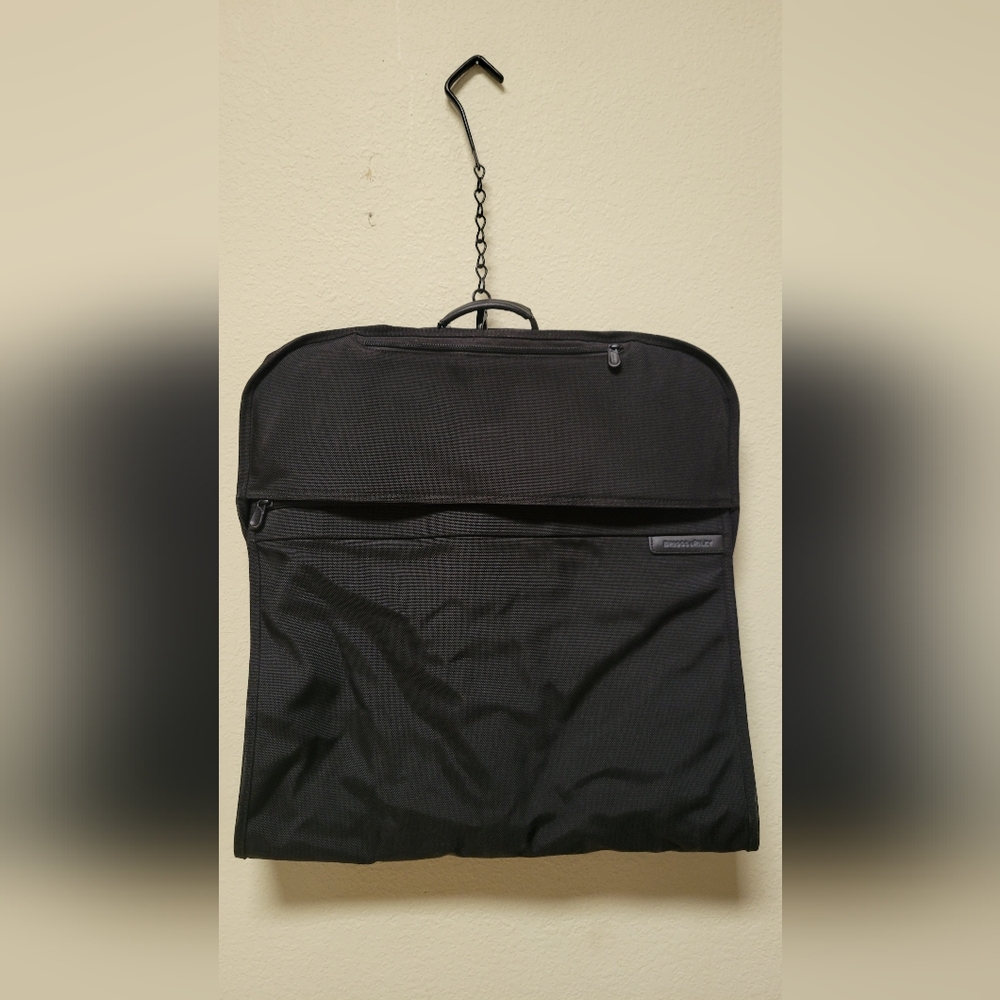Black Briggs & Riley Garment Bag